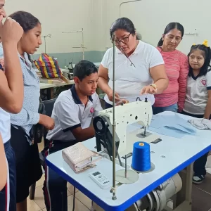 Donar 10 Dólares